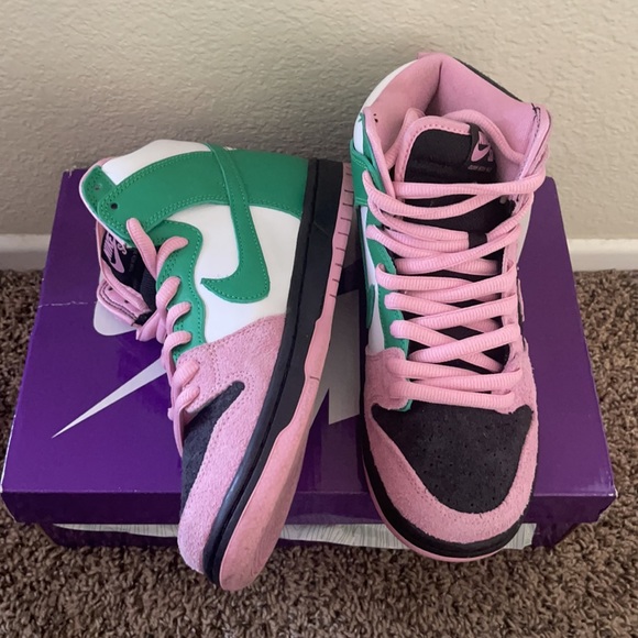 Nike SB DUNK - Picture 3 of 4